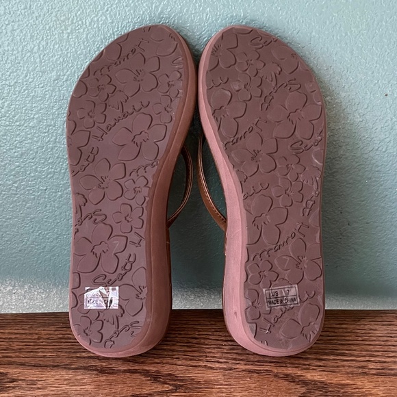 Scott’s Stylish Caramel Brown and Tan Flip-Flops Size 7 NWOT - Picture 5 of 7